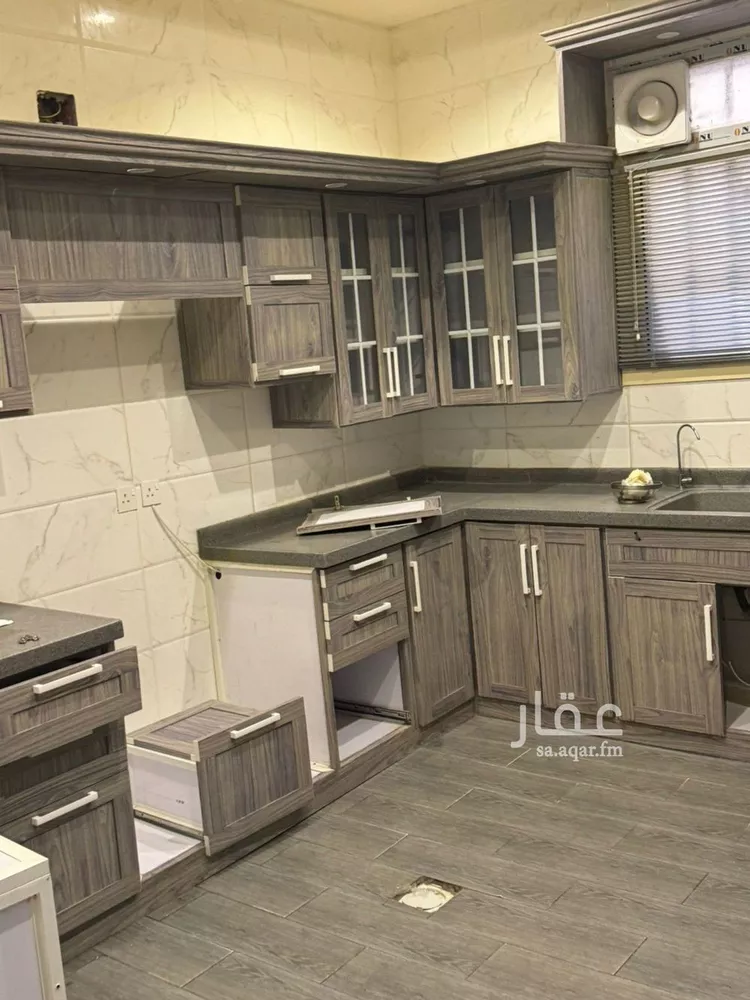 فيلا للإيجار في شارع عمر بن سعيد الأموي, حي طويق, مدينة الرياض, منطقة الرياض