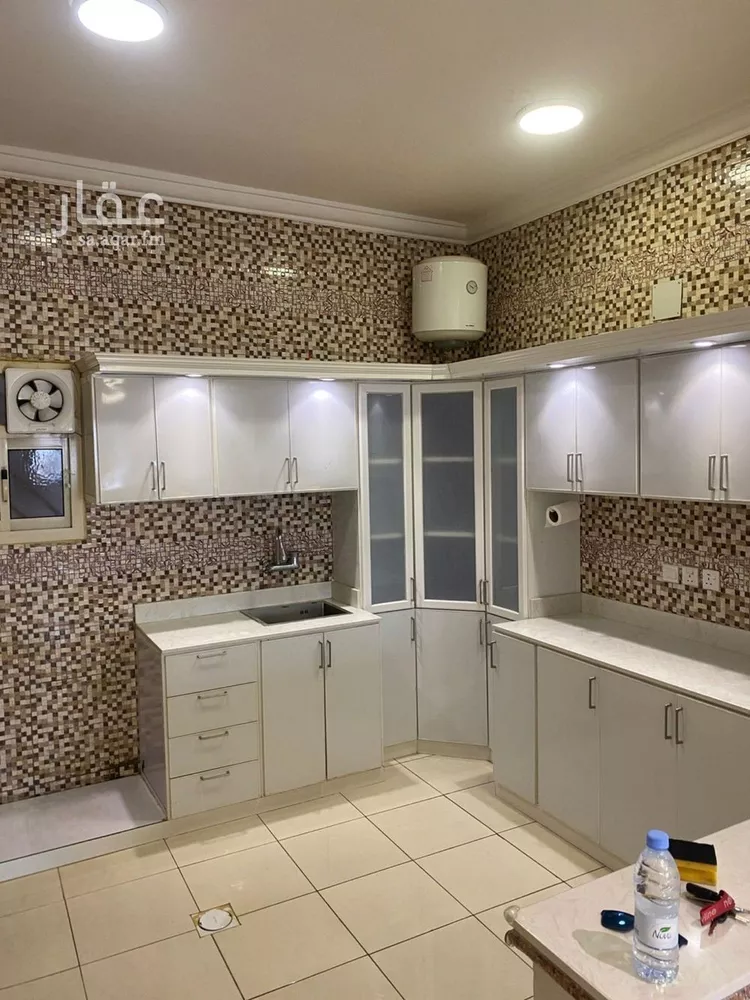 شقة للإيجار في شارع شهيد الدين ثم الوطن يحيى محمد يحيى الش, حي القيروان, مدينة الرياض, منطقة الرياض صورة 2