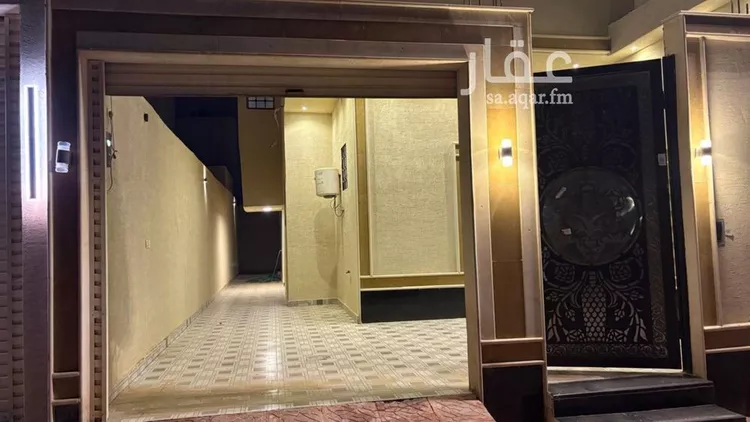 فيلا للإيجار في شارع خالد بن سلمة المخزومي, حي المهدية, مدينة الرياض, منطقة الرياض صورة 3