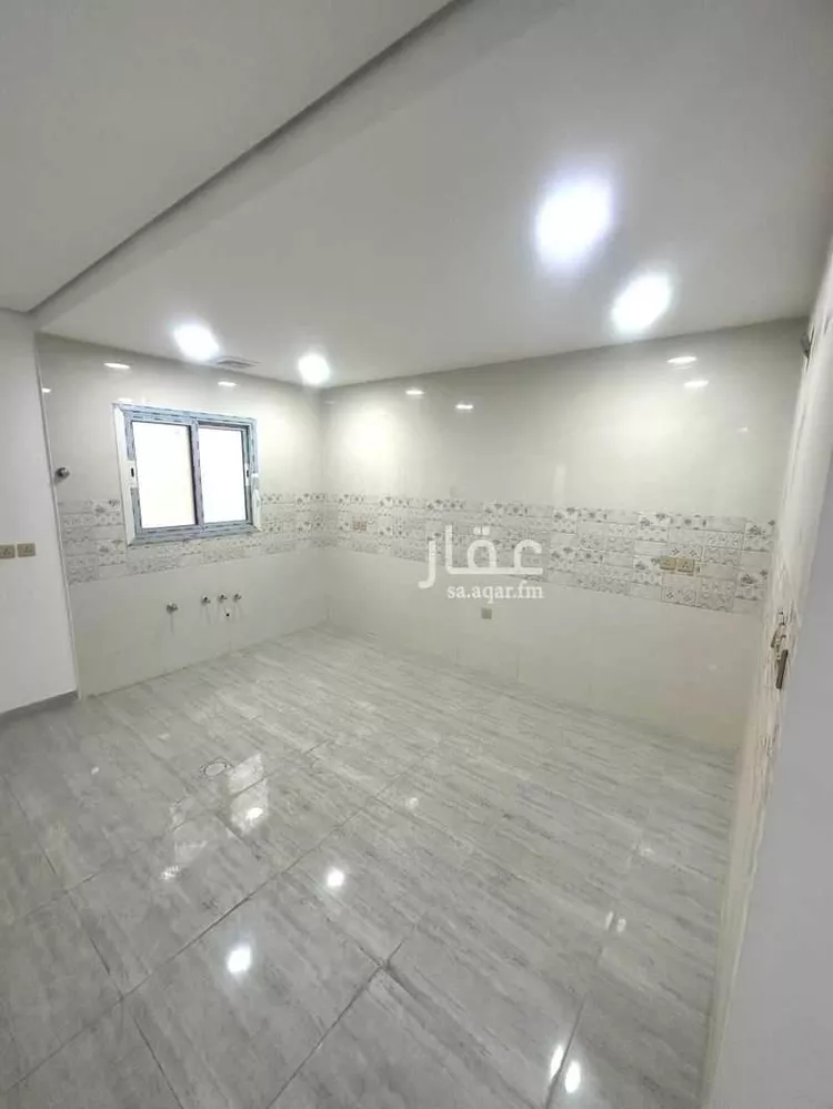 شقة للبيع في شارع وادى فاطمه, حي الضباب, مدينة الدمام, المنطقة الشرقية صورة 2