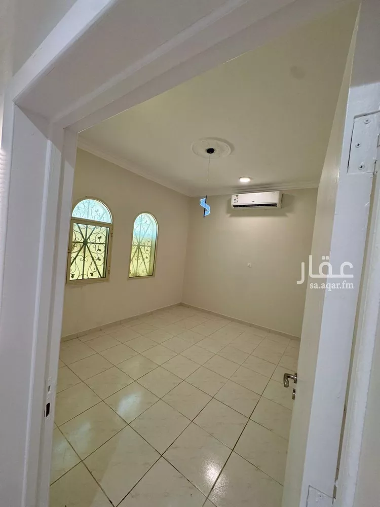 شقة للإيجار في شارع أحمد بن محمد الأسدي, حي الرمال, مدينة الرياض, منطقة الرياض صورة 2