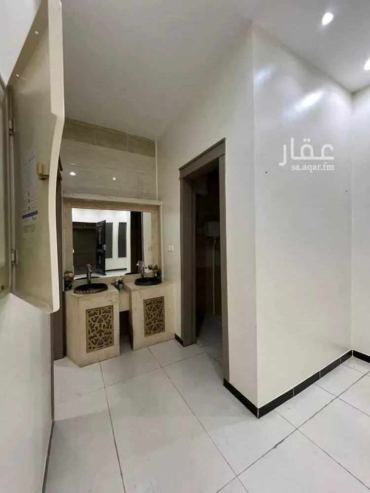 فيلا للإيجار في شارع محمد عماد الدين, حي الرمال, مدينة الرياض, منطقة الرياض صورة 3