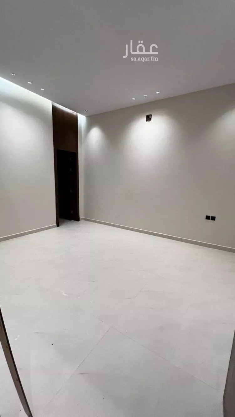 دور للبيع في شارع فايز بن محمد العوفي , حي الوسام, مدينة الرياض, منطقة الرياض صورة 3