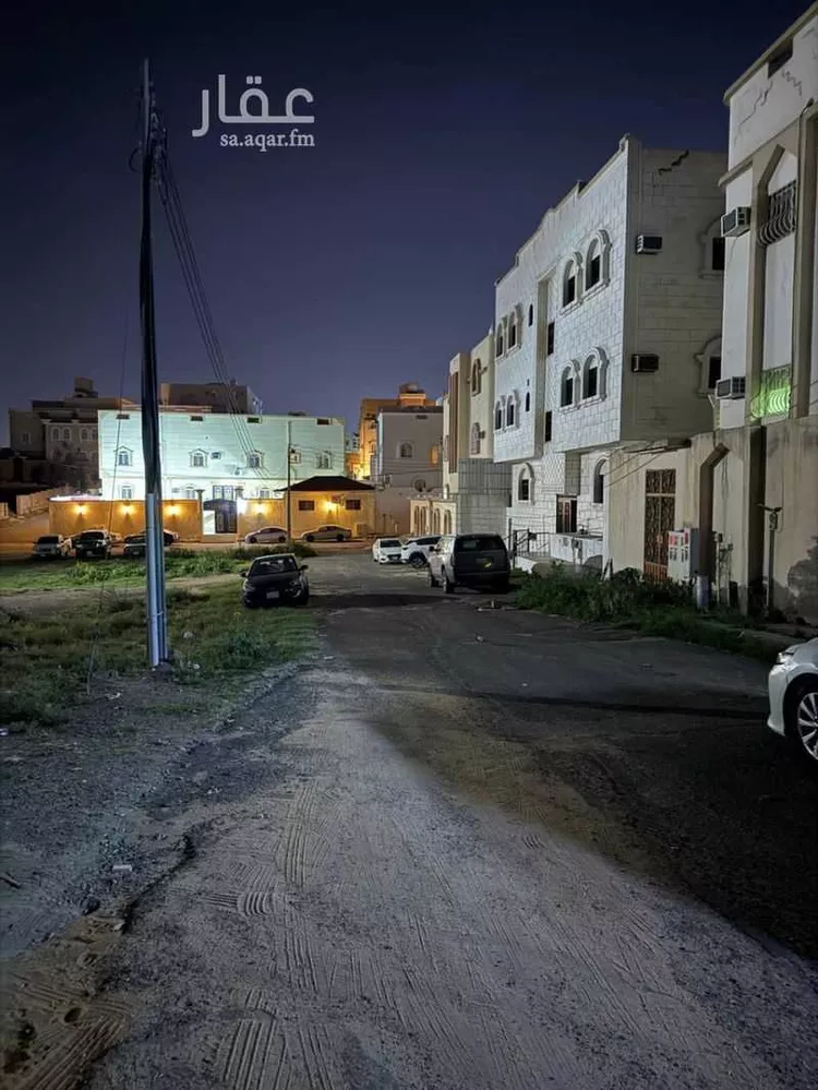 عمارة للبيع في حي القيم الأسفل ، الطائف ، الطائف