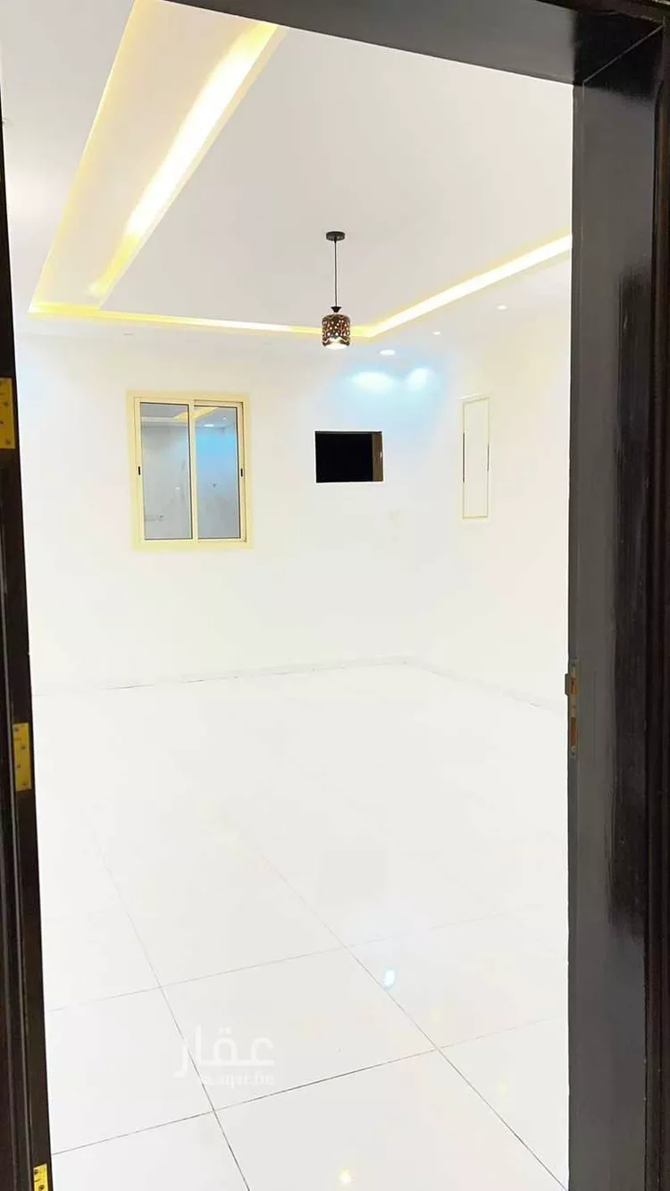 شقة للإيجار في شارع هند بنت الحسن ، حي القمرية ، الطائف ، الطائف