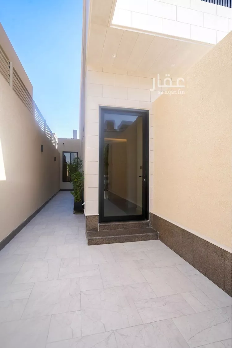 دور للبيع في شارع رقم 422, حي الملقا, مدينة الرياض, منطقة الرياض صورة 2