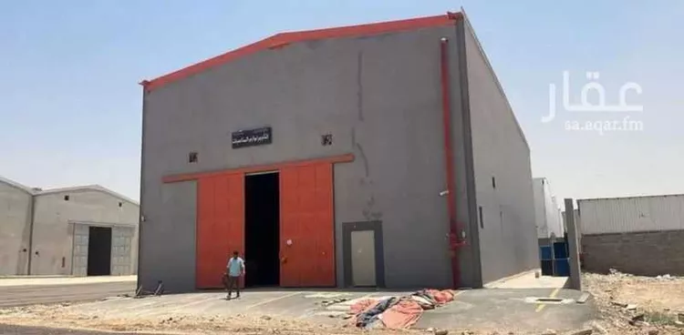 Warehouse for sale in Riyadh Al Ghnamiah