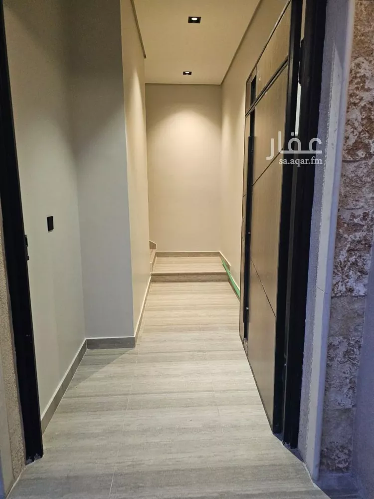فيلا للبيع في شارع احمد بن سعيد, حي العارض, مدينة الرياض, منطقة الرياض صورة 3