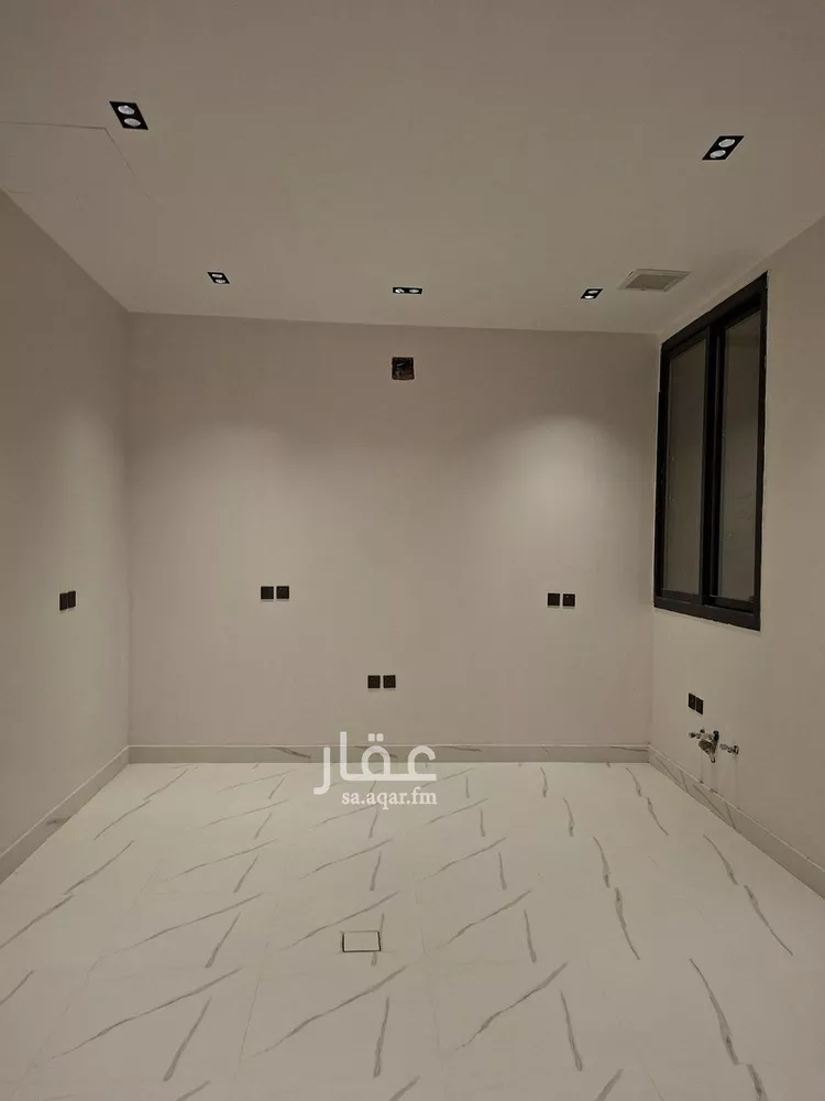 دور للبيع في شارع علي البجادي , حي الرمال, مدينة الرياض, منطقة الرياض صورة 4