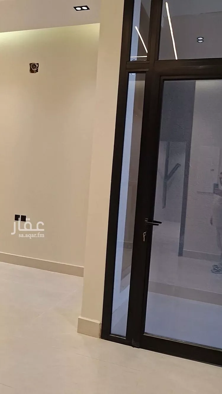 دور للبيع في شارع رقم 62, حي الندوة, مدينة الرياض, منطقة الرياض صورة 5