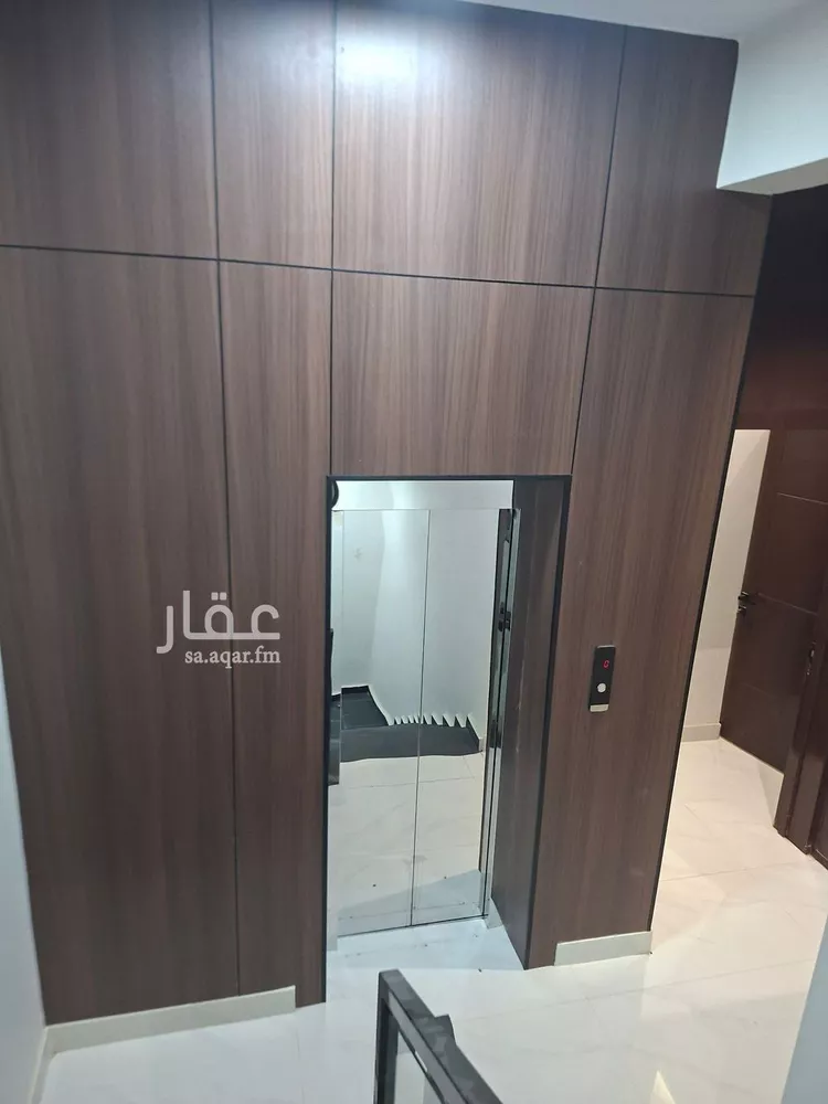 Floor for Sale in Riyadh Al Maizilah