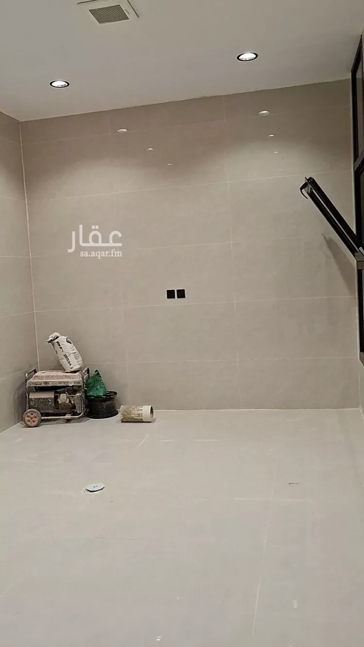 دور للبيع في شارع رقم 62, حي الندوة, مدينة الرياض, منطقة الرياض صورة 2