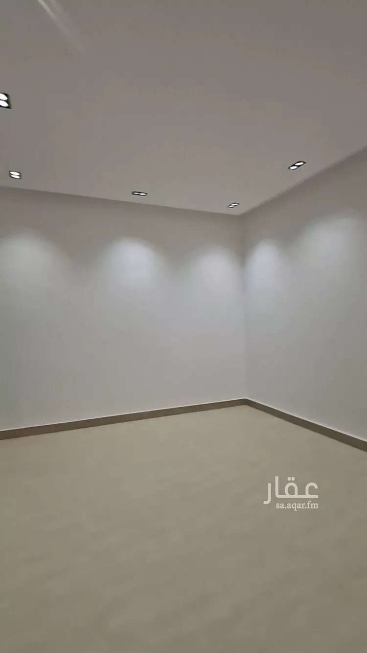دور للبيع في شارع يحيى بن جزلة, حي الرمال, مدينة الرياض, منطقة الرياض صورة 4