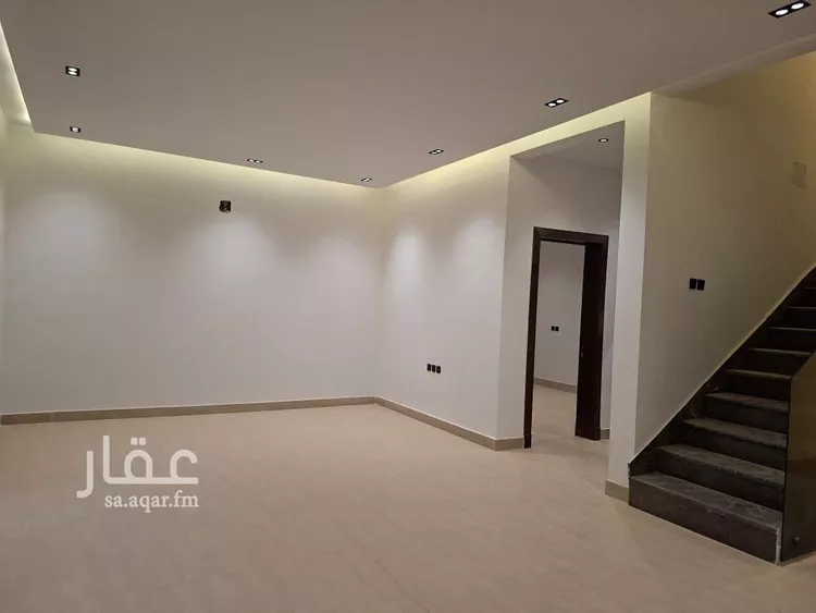 فيلا للبيع في شارع عبدالرحمن العاصي, حي الرمال, مدينة الرياض, منطقة الرياض صورة 2