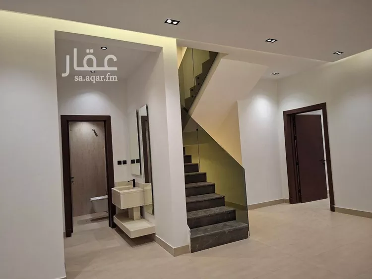 فيلا للبيع في شارع عبدالرحمن العاصي, حي الرمال, مدينة الرياض, منطقة الرياض