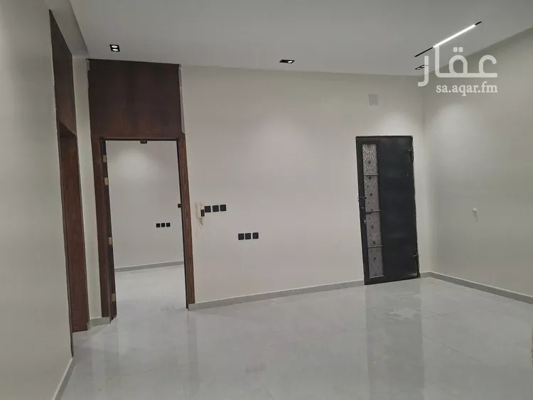 دور للبيع في شارع علي البجادي , حي الرمال, مدينة الرياض, منطقة الرياض صورة 2