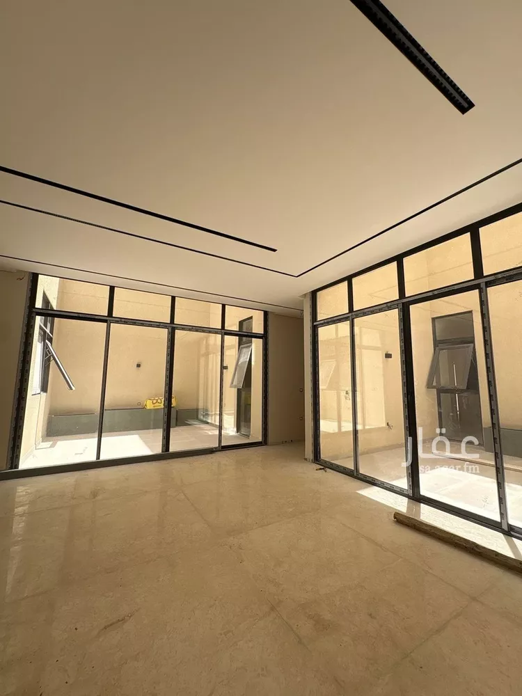 Floor for Sale in Riyadh Al Arid 6