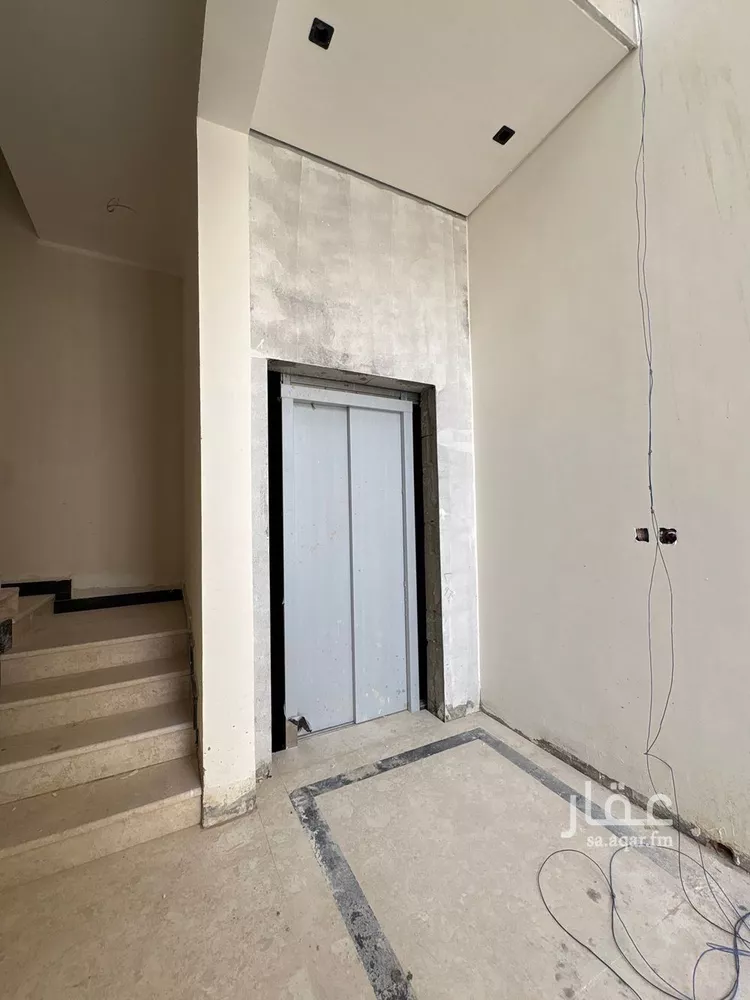 Floor for Sale in Riyadh Al Arid صورة 3