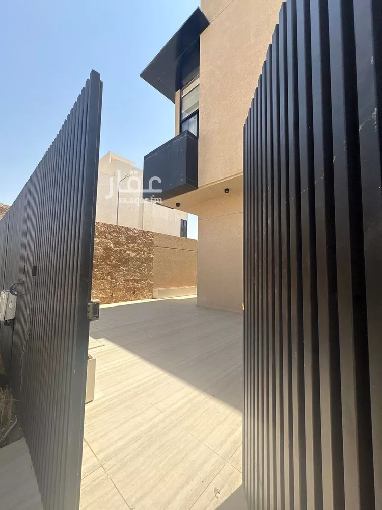 فيلا للبيع في شارع أحمد بن علي بن عنبسة, حي العارض, مدينة الرياض, منطقة الرياض صورة 2
