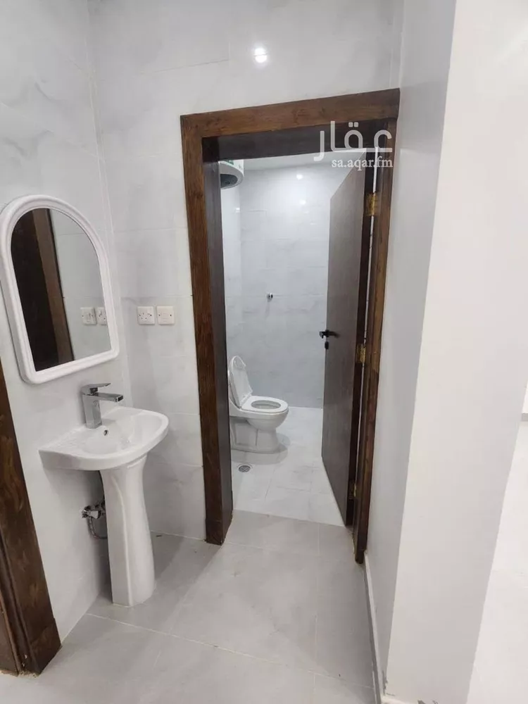 شقة للإيجار في شارع أسعد بن زرارة, حي عتيقة, مدينة الرياض, منطقة الرياض صورة 2