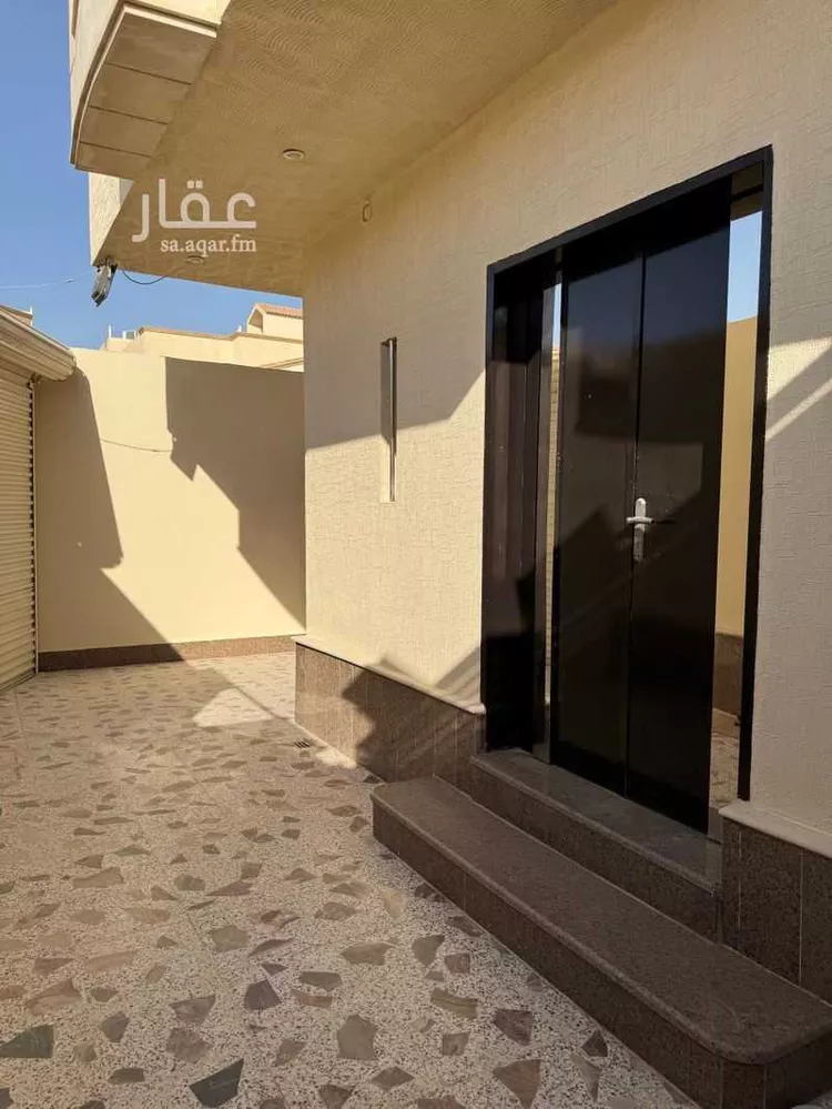 فيلا للبيع في شارع الدامر, حي لبن, مدينة الرياض, منطقة الرياض صورة 3