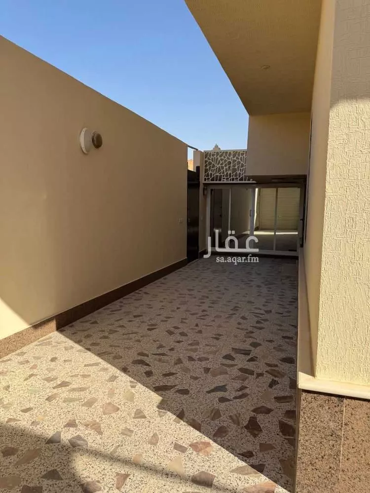 فيلا للبيع في شارع الدامر, حي لبن, مدينة الرياض, منطقة الرياض صورة 4