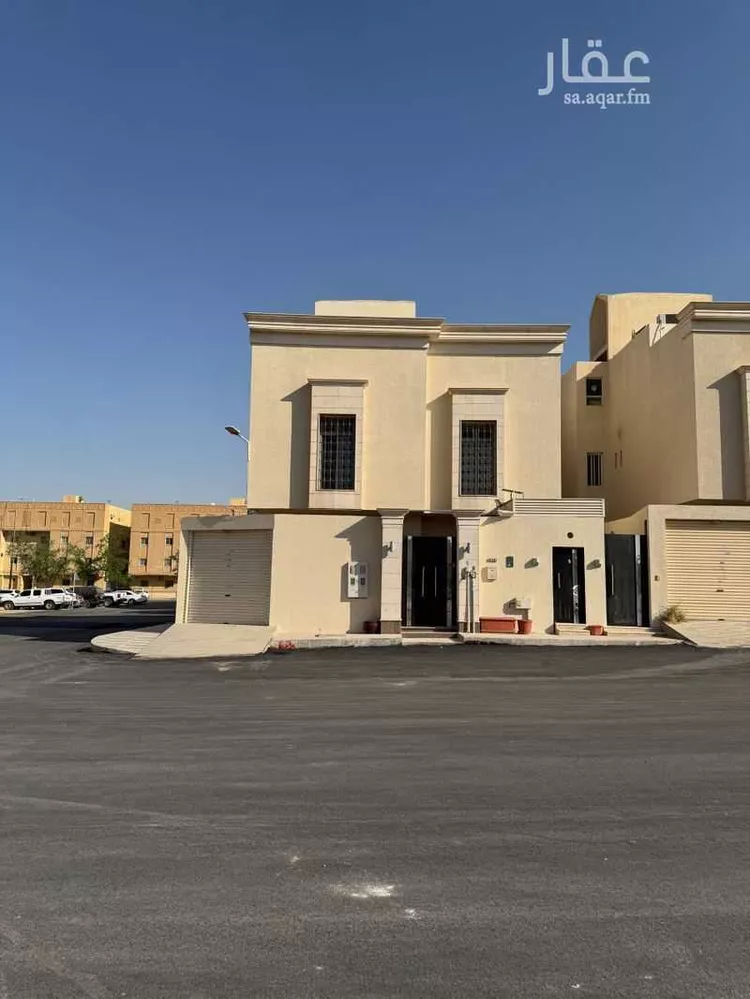 فيلا للبيع في شارع الدامر, حي لبن, مدينة الرياض, منطقة الرياض