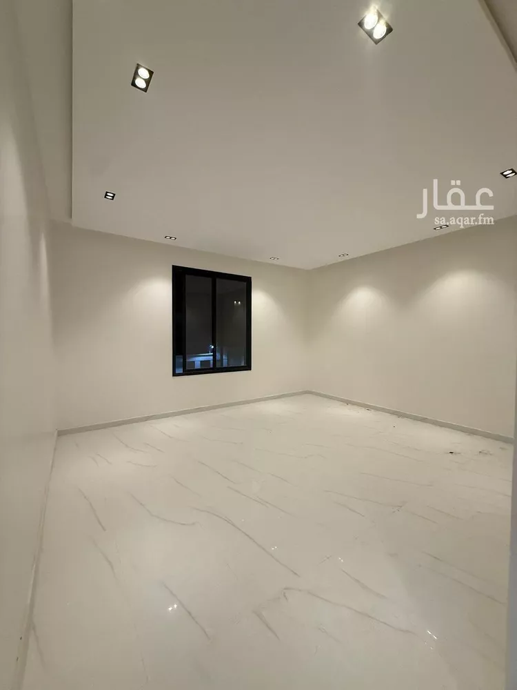 دور للبيع في شارع محسون جلال, حي عكاظ, مدينة الرياض, منطقة الرياض صورة 2