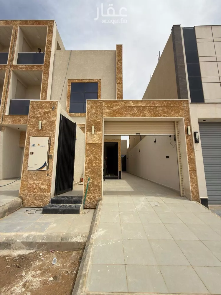 Floor for Sale in Riyadh Al Janadriyah صورة 2