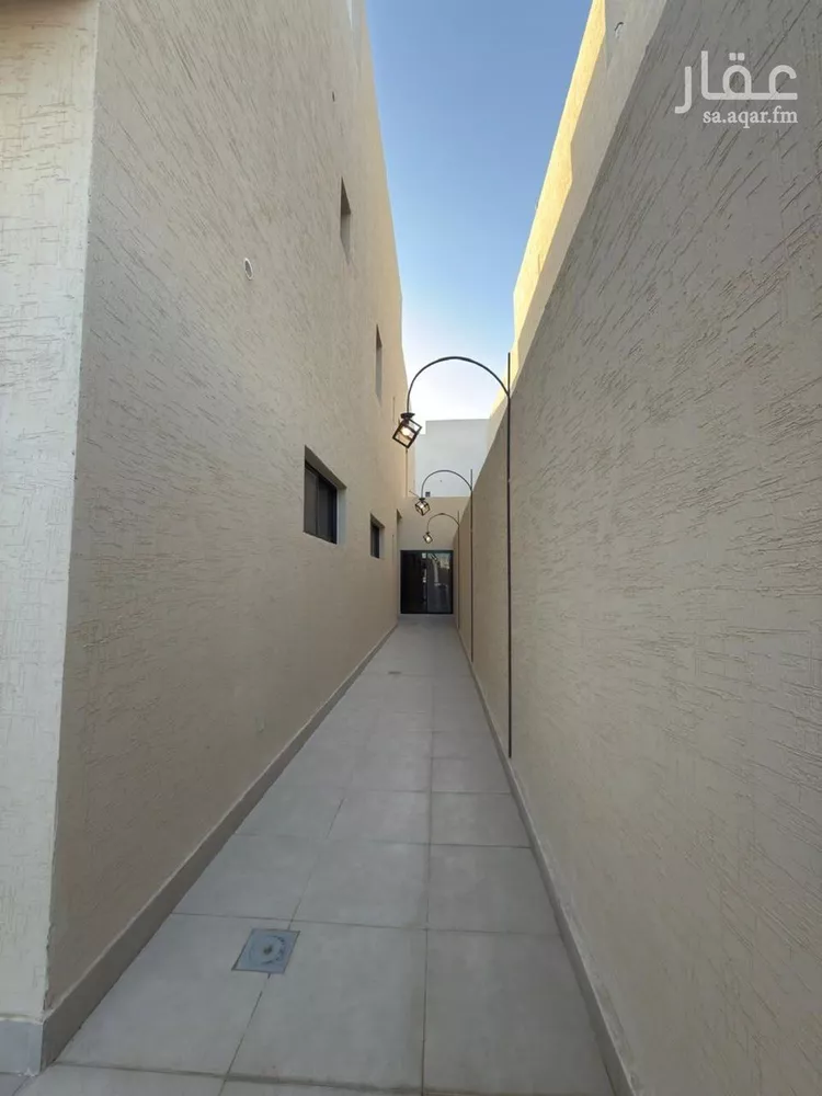 فيلا للبيع في شارع ابن الطيلسان القرطبي, حي عكاظ, مدينة الرياض, منطقة الرياض صورة 2