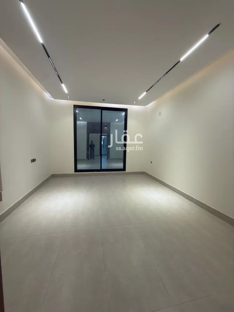 فيلا للبيع في شارع ابن الطيلسان القرطبي, حي عكاظ, مدينة الرياض, منطقة الرياض صورة 5