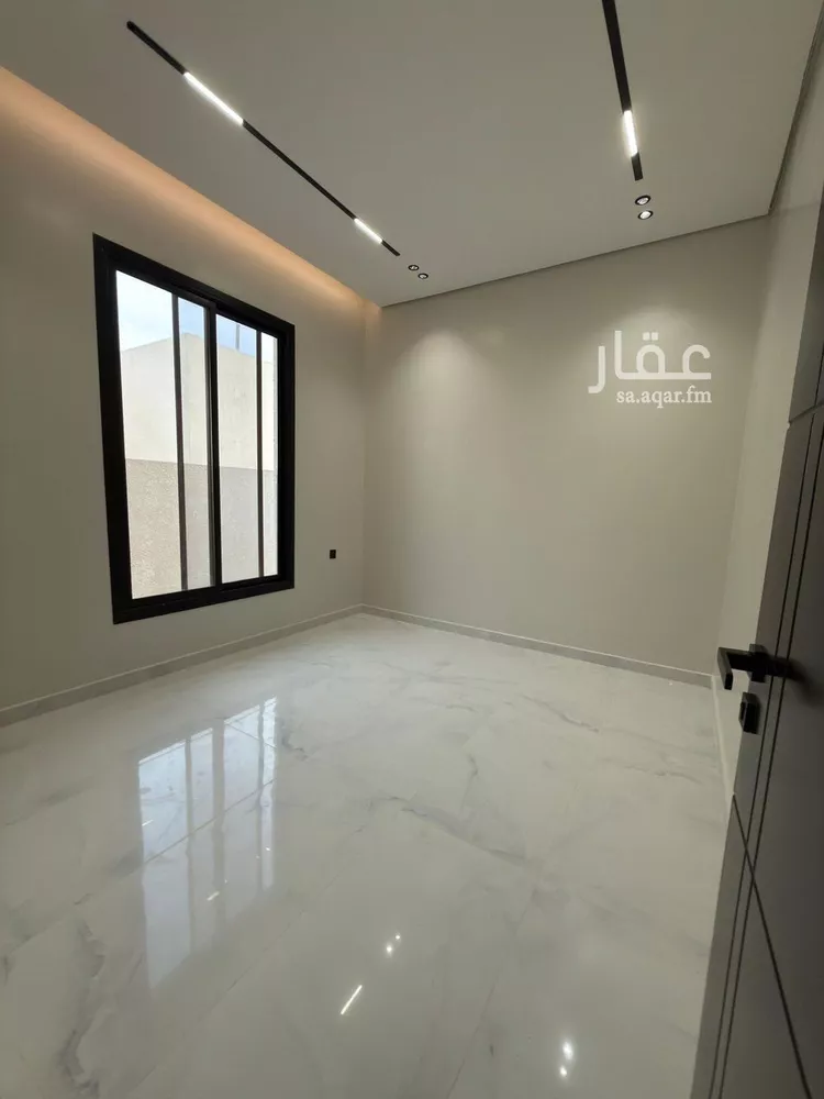 Floor for Sale in Riyadh Al Janadriyah 21