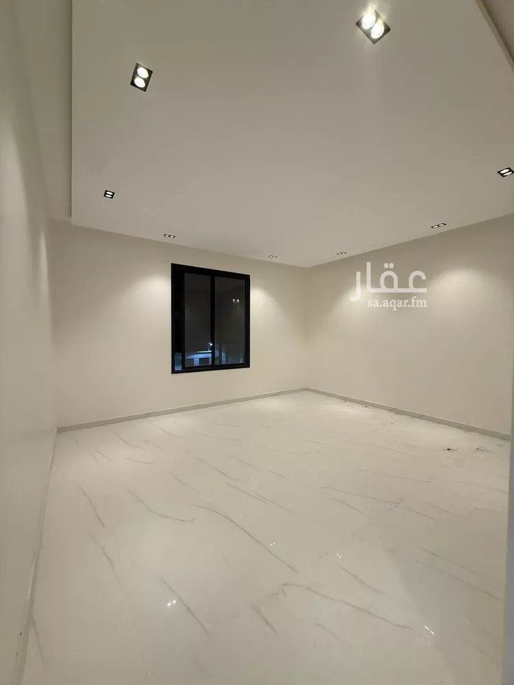 دور للبيع في شارع محسون جلال, حي عكاظ, مدينة الرياض, منطقة الرياض صورة 2