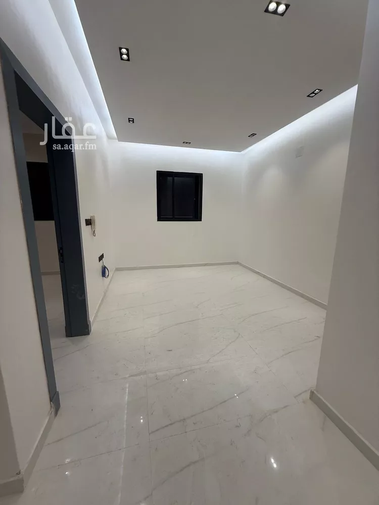 دور للبيع في شارع محسون جلال, حي عكاظ, مدينة الرياض, منطقة الرياض صورة 2