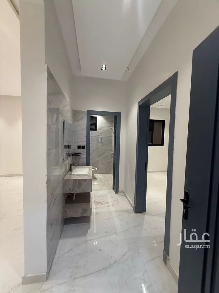 دور للبيع في شارع محسون جلال, حي عكاظ, مدينة الرياض, منطقة الرياض صورة 4