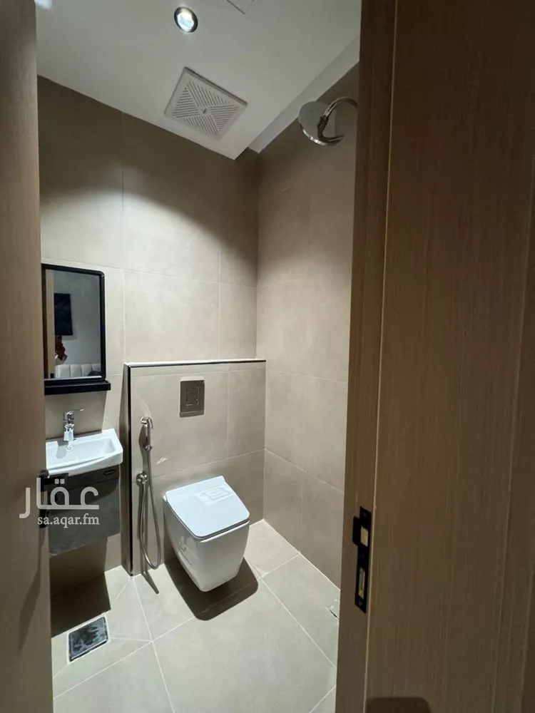 شقة للإيجار في شارع الحيرة, حي غرناطة, مدينة الرياض, منطقة الرياض صورة 3