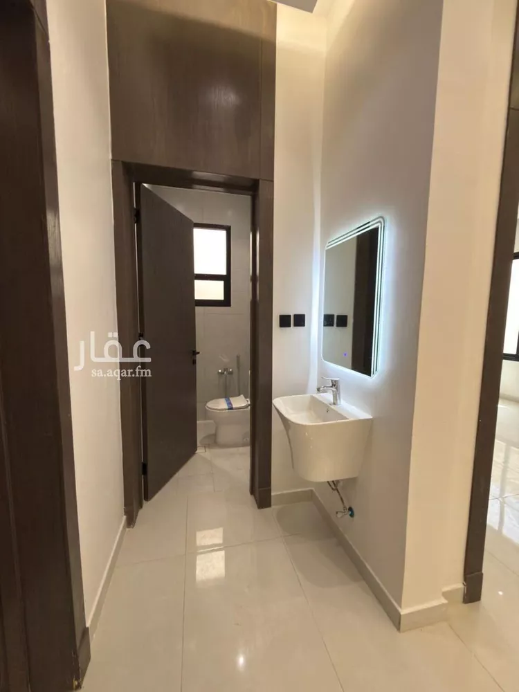 دور للبيع في شارع 2322, حي الجنادرية, مدينة الرياض, منطقة الرياض 10