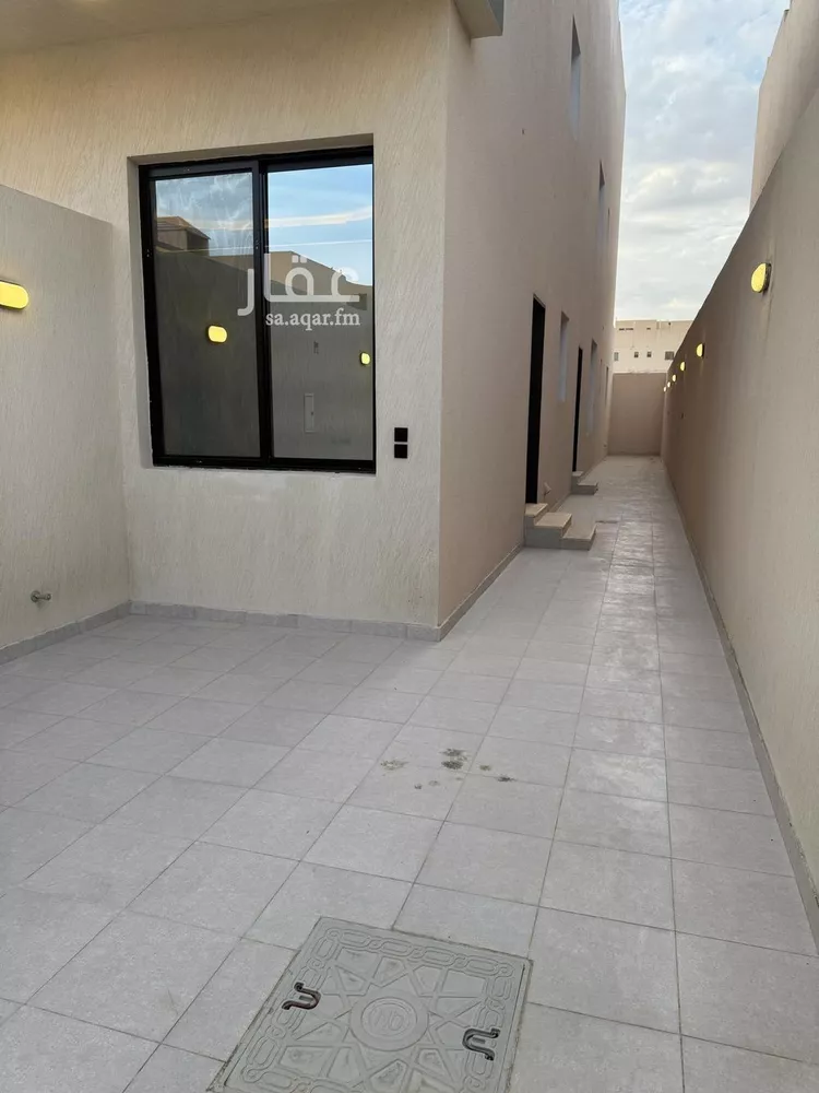 دور للبيع في شارع هاشم بن عتبه, حي بدر, مدينة الرياض, منطقة الرياض صورة 3