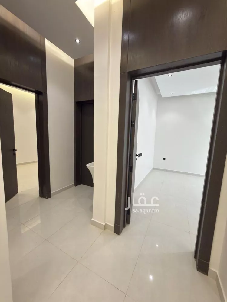 Floor for Sale in Riyadh Al Janadriyah صورة 5