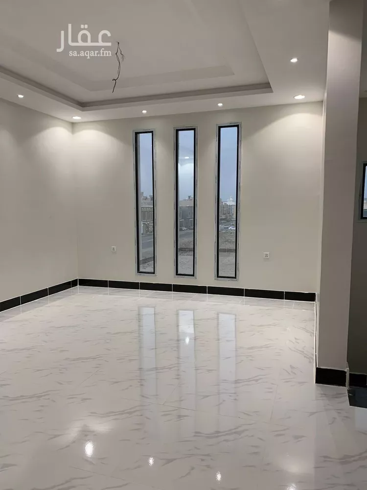 فيلا للإيجار في شارع خفاف بن عمير بن الحارث, حي الرحمانية, مدينة جدة, منطقة مكة المكرمة صورة 2