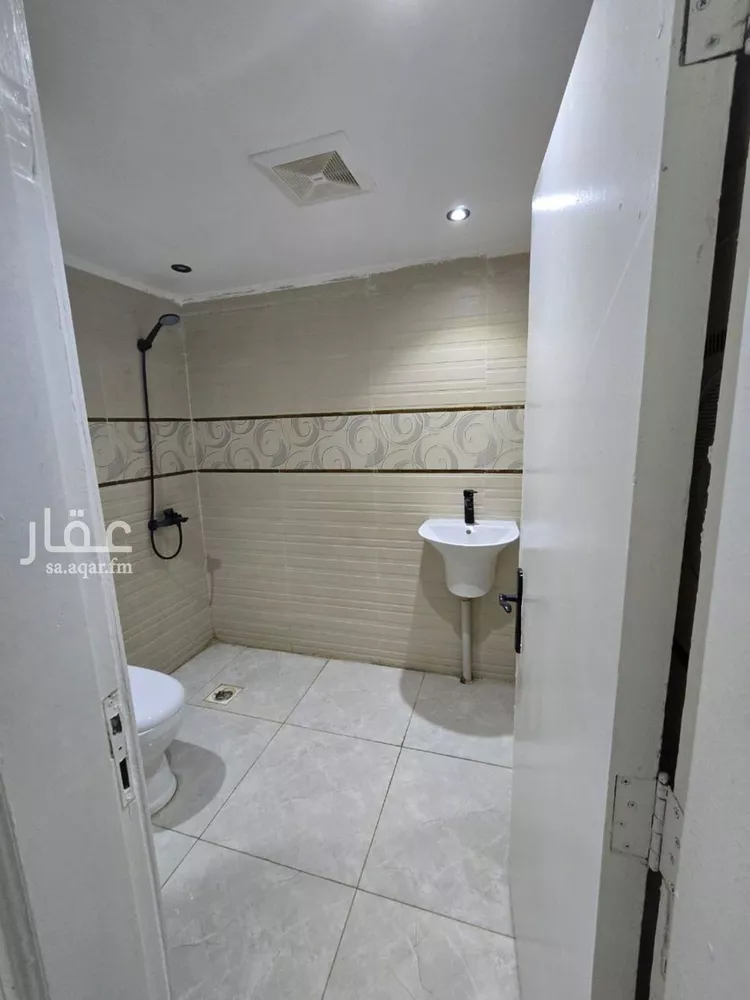 شقة للإيجار في شارع وادي الثمامة, حي السليمانية, مدينة الرياض, منطقة الرياض صورة 4