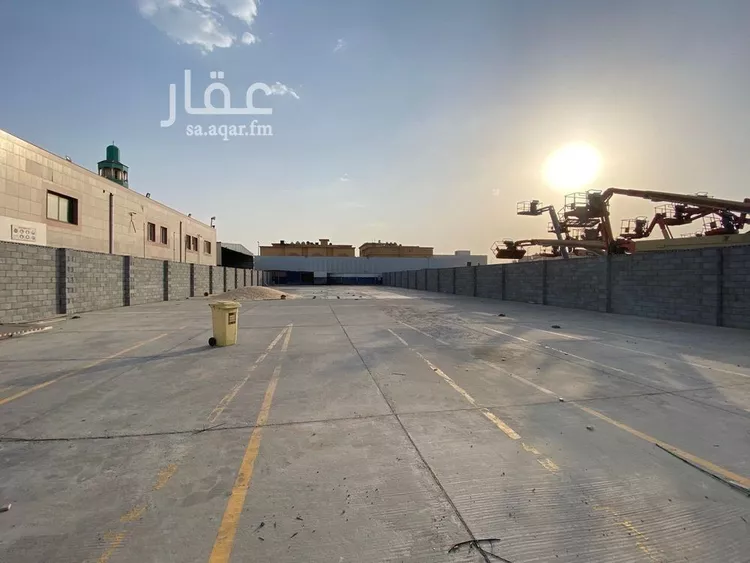 أرض للبيع في شارع الظهران الجبيل السريع, حي النابية, مدينة القطيف, المنطقة الشرقية