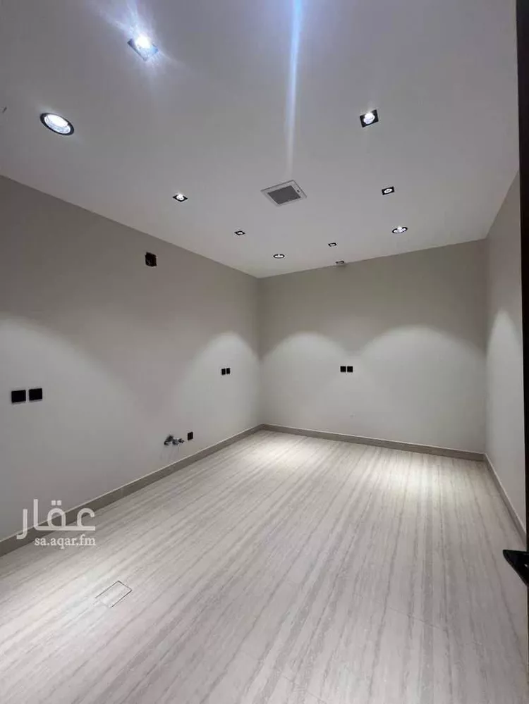 دور للبيع في شارع محمد بن بشر, حي العارض, مدينة الرياض, منطقة الرياض صورة 5