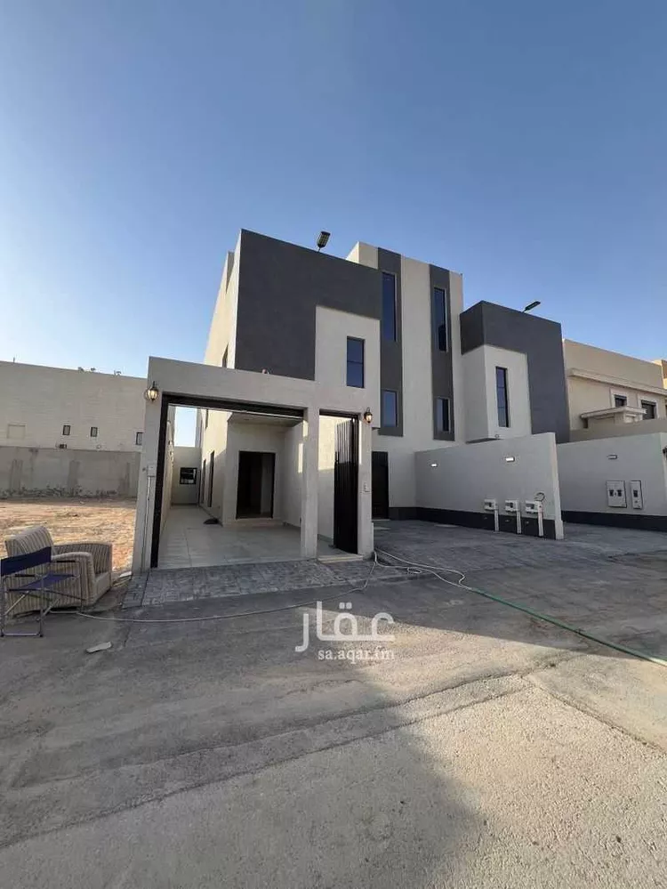 دور للبيع في شارع محمد بن بشر, حي العارض, مدينة الرياض, منطقة الرياض صورة 3