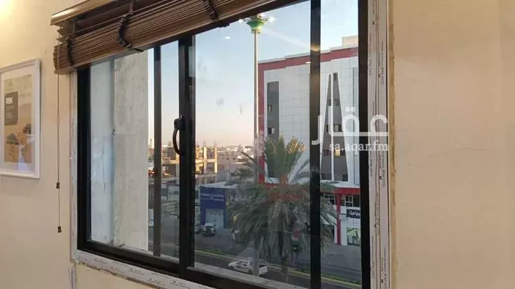 مكتب تجاري للإيجار في شارع طريق الملك فهد, حي الورود, مدينة تبوك, منطقة تبوك صورة 2