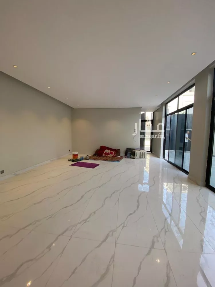 فيلا للبيع في شارع أمين الريحاني, حي المعيزيلة, مدينة الرياض, منطقة الرياض صورة 2