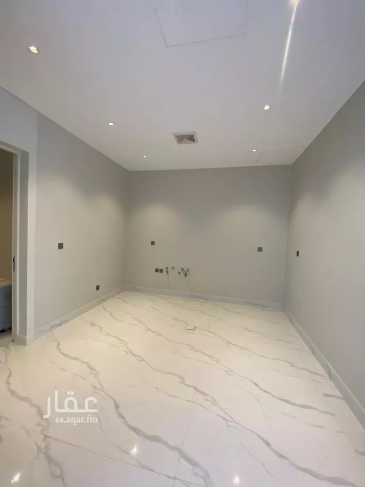 فيلا للبيع في شارع أمين الريحاني, حي المعيزيلة, مدينة الرياض, منطقة الرياض صورة 3