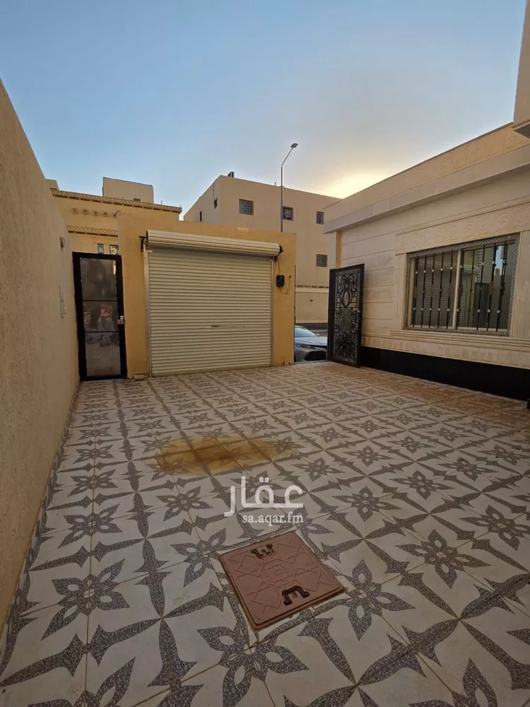 فيلا للبيع في شارع السيد عبدالله شطا, حي الرمال, مدينة الرياض, منطقة الرياض