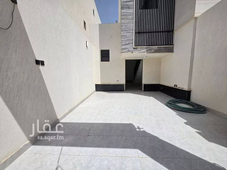 دور للبيع في شارع المحجر, حي الرمال, مدينة الرياض, منطقة الرياض صورة 2