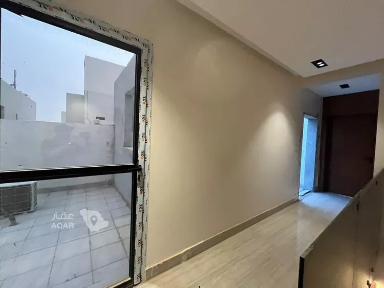 فيلا للبيع في شارع هبة الله بن حامد, حي الرمال, مدينة الرياض, منطقة الرياض 13